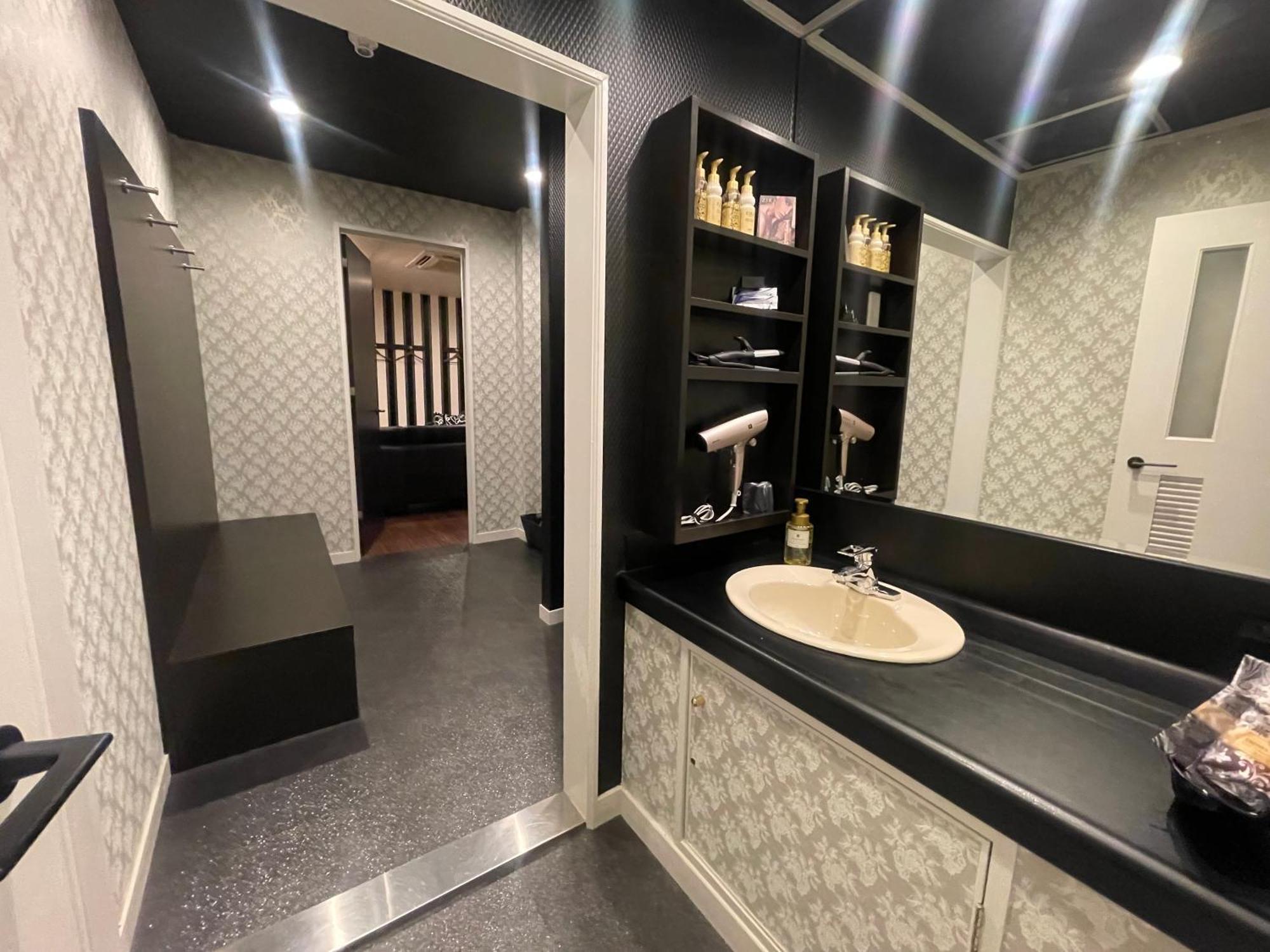 Xenia Amagasaki (Adults Only) Hotel Bagian luar foto